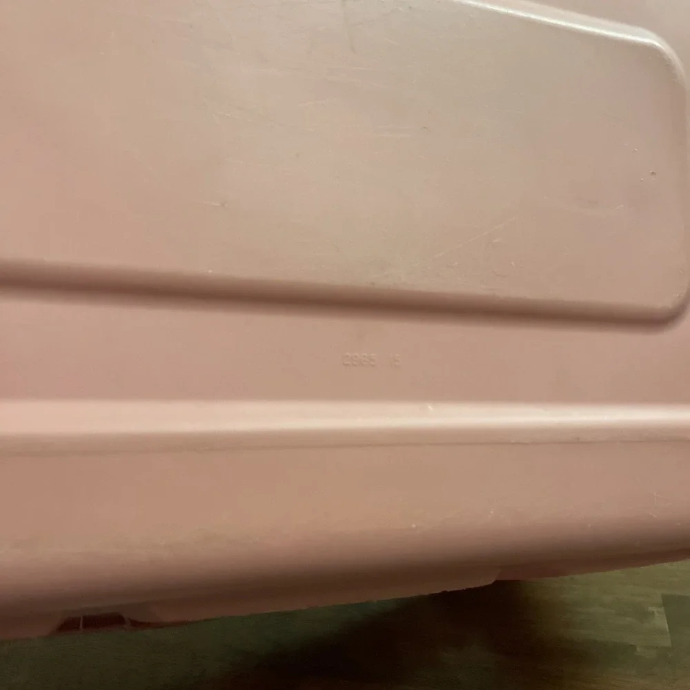 Vtg Rubbermaid 2965  Pink Rectangle Laundry Basket‎ Weave 22x16x11 Grannycore